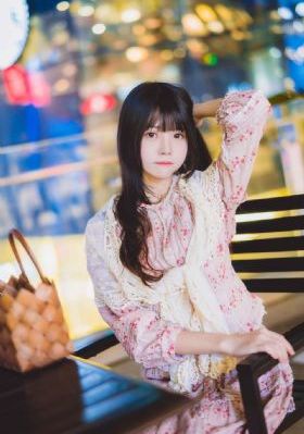 美女扒开粉嫩的尿囗给男生桶小说_BD完整在线观看