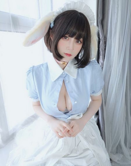 八头身美女_手机MP4字幕高清版在线播放