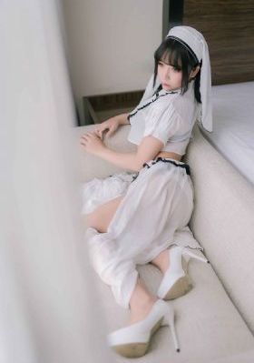 年轻的嫂子在线_720高清完整版